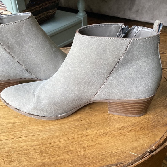 Sam Edelman Bootie, 9.5 - Picture 5 of 7